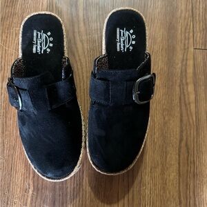 BOBS from Skechers Memory Foam Mule. Size 7.5